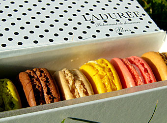 Caja de macarons de Le Durée de bienvenida
