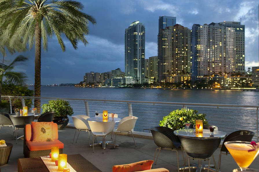 Miami - Al atardecer, tragos en Café Sambal